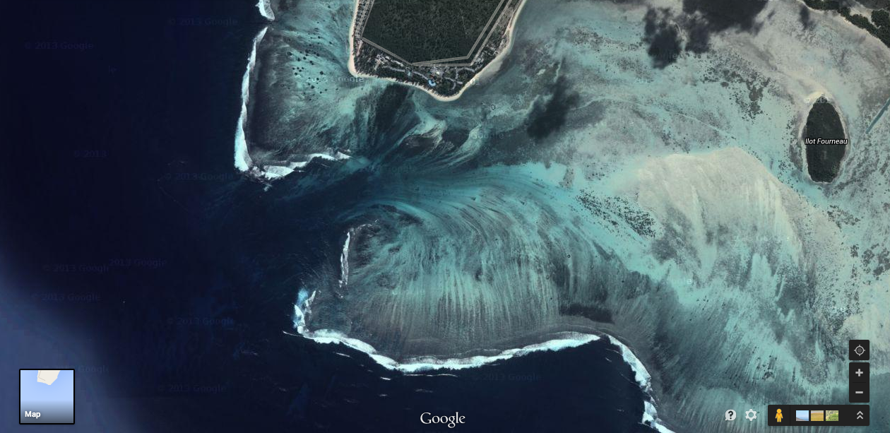 underwater waterfall