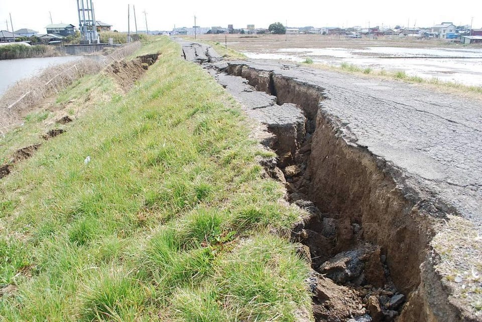 earthquake moment of inertia earth