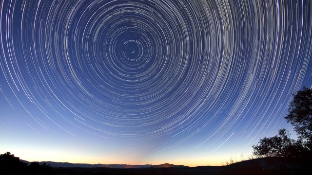 universe rotating