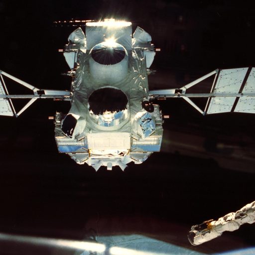 Compton gamma-ray observatory deployment