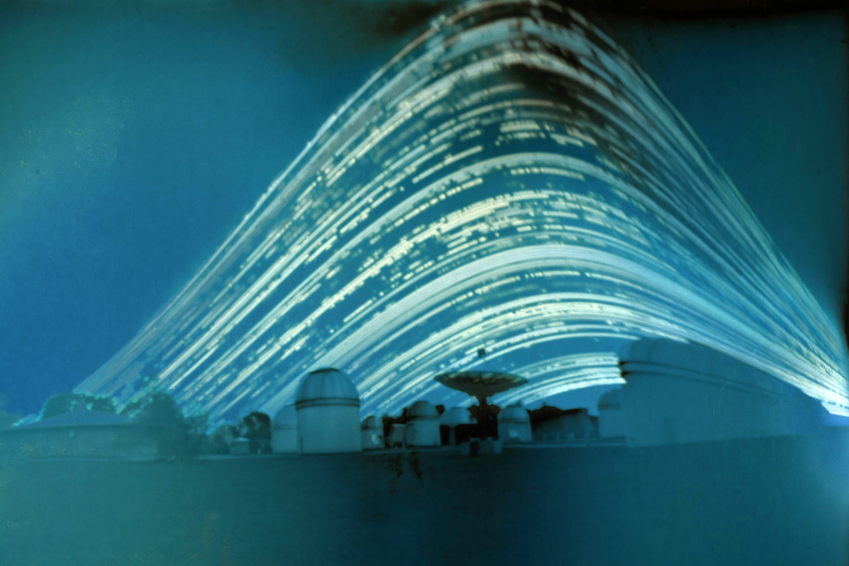 pinhole camera solstice sun path