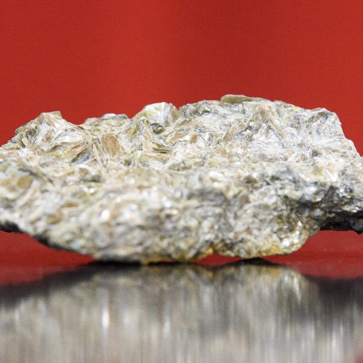 A lithium deposit on a red surface